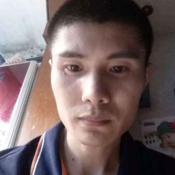 44岁岁重庆单身帅哥 - 昆明吉缘网