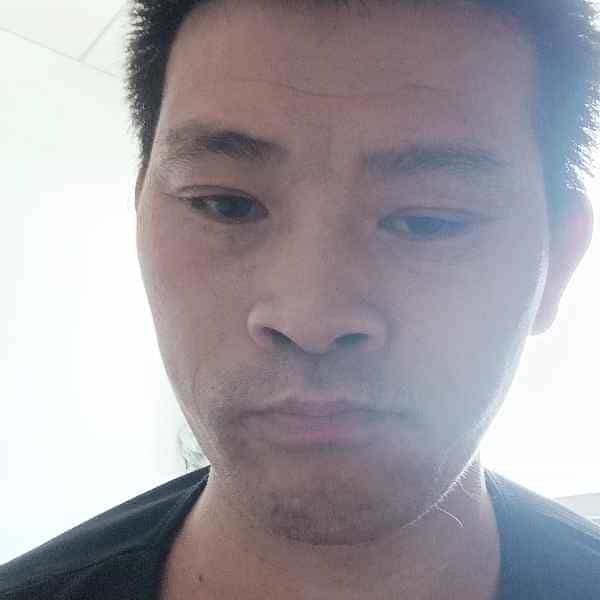 42岁岁重庆单身帅哥 - 昆明吉缘网